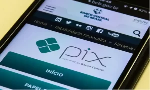 Leia mais sobre o artigo Após Fake News, Receita Federal Revoga Monitoramento do Pix para Frear Pânico e Golpes