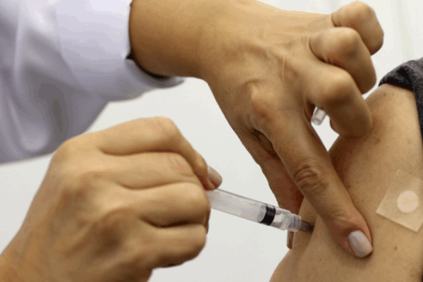 Brasil amplia vacinação contra hepatite A para usuários da PrEP: proteção, prevenção e resposta ao novo perfil epidemiológico