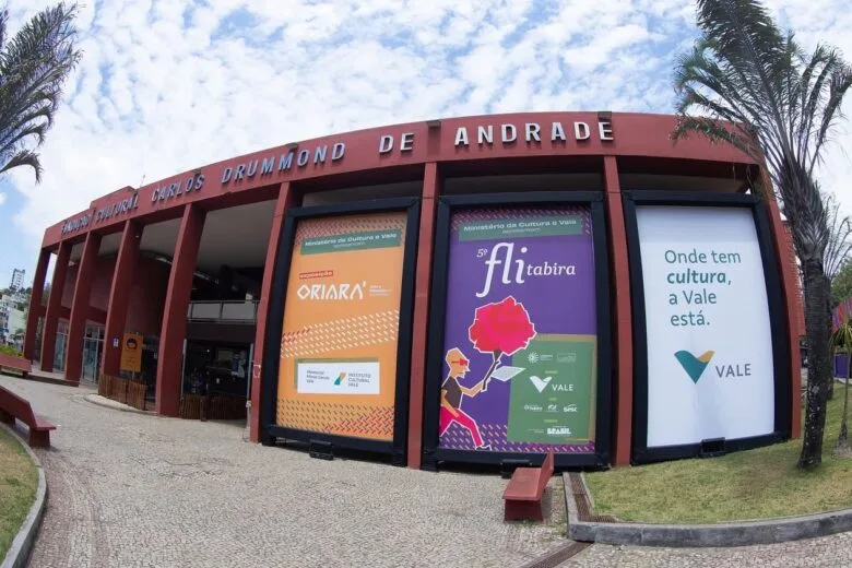 Leia mais sobre o artigo Grandes nomes da literatura movimentam o Flitabira neste sábado