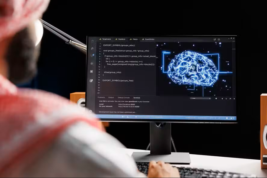 'Alucinações' acontecem quando cientistas alimentam modelos computacionais generativos com informações sobre um determinado assunto e deixam as máquinas reelaborarem o conteúdo — Foto: Freepik
