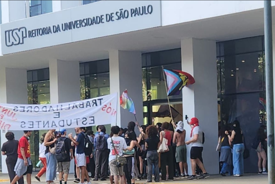 Foto: Alunos ocupam reitoria USP/ Reprodução redes sociais